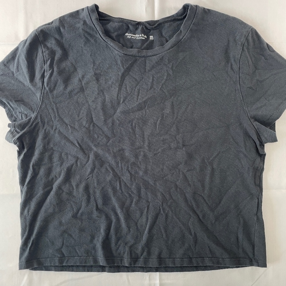Abercrombie Cropped T Shirt Black Minimalist Casual Top - Size XXL